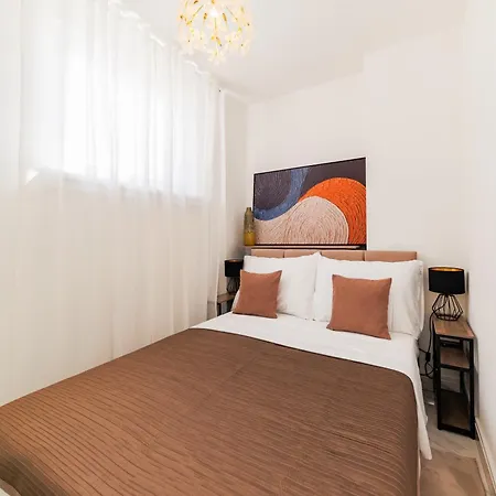 Nevera By Belmont Realty