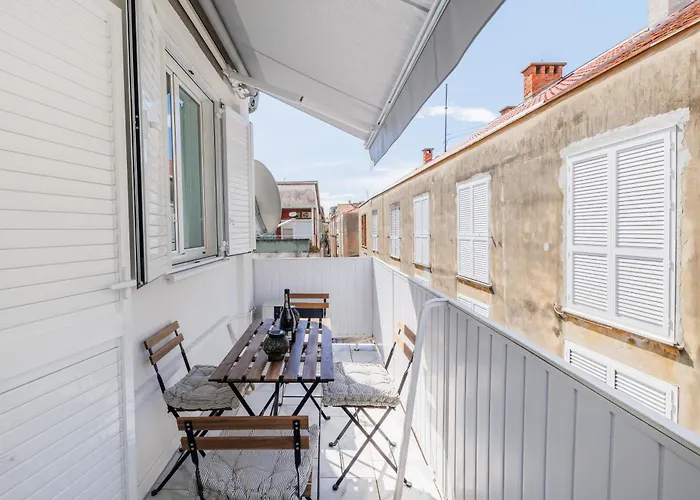 Nevera Apartment